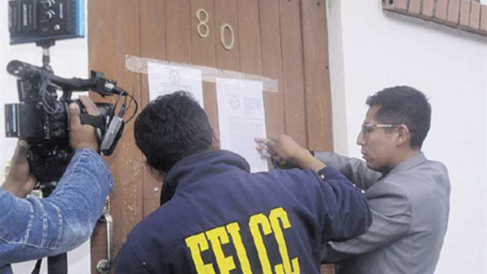 El allanamiento fue realizado bajo una acusación de una supuesta llamada de Morales para bloquear La Paz.