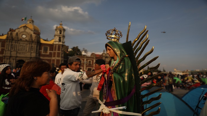 Millones de feligreses celebran el día de la Virgen de Guadalupe