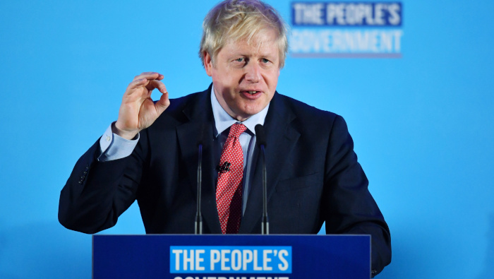 El primer ministro británico, Boris Johnson, habla durante un evento del Partido Conservador tras los resultados de las elecciones generales en Londres.