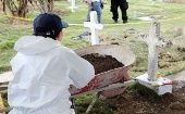 García enfatizó que debido a que los cuerpos fueron enterrados entre los años 2005 y 2007, el proceso de identificación pueden tomar varios meses.