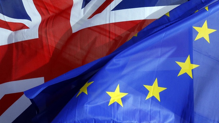 El Reino Unido abandonó oficialmente la Unión Europea el 31 de enero, pero debe acatar las normas y cuotas financieras del bloque diciembre de 2020.