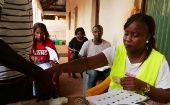 Al menos 700 mil electores están convocados para acudir a las mesas electorales de esta pequeña nación de habla portuguesa en África occidental.