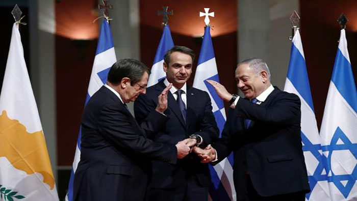 Los máximos dirigentes de Grecia, Israel y Chipre aprobaron la construcción del gasoducto.