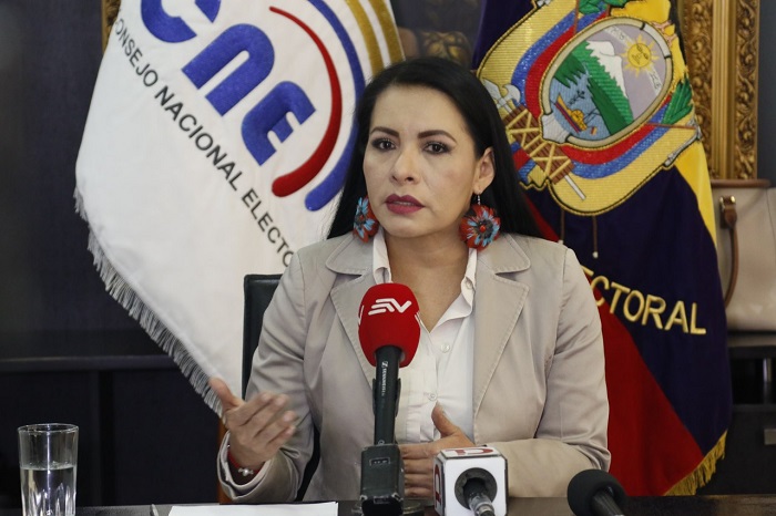 La presidenta del CNE de Ecuador dijo que responderá al juicio político y se defenderá en la comisión de acuerdo a como exige la ley.