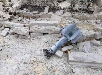 Los grupos armados ilegales continúan bombardeando la aldea de Zahra en las afueras de Alepo, lo que forma parte de la zona de desescalada de Idlib.