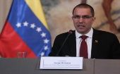 El diplomático venezolano reiteró "nuestro respeto y afecto al digno pueblo guatemalteco" ante las acciones de su Gobierno.