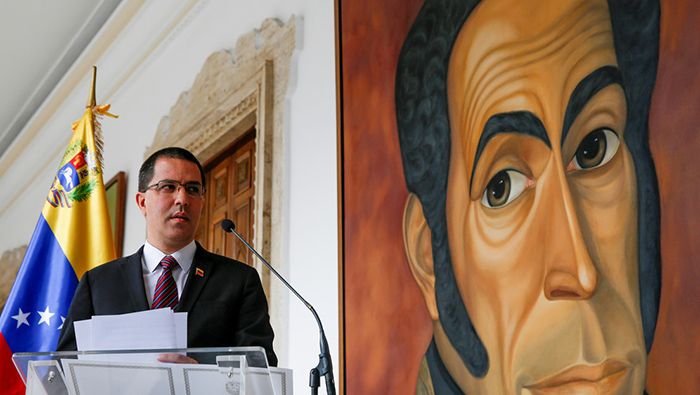 El canciller Arreaza indicó que Francia no puede darles lecciones a Venezuela.