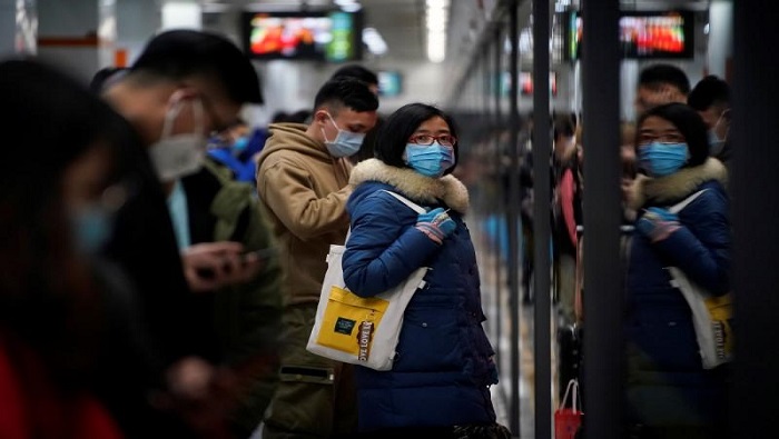 En la provincia de Hubei, donde se originó el brote del nuevo coronavirus, el número de fallecidos aumentó 479, informaron las autoridades locales.