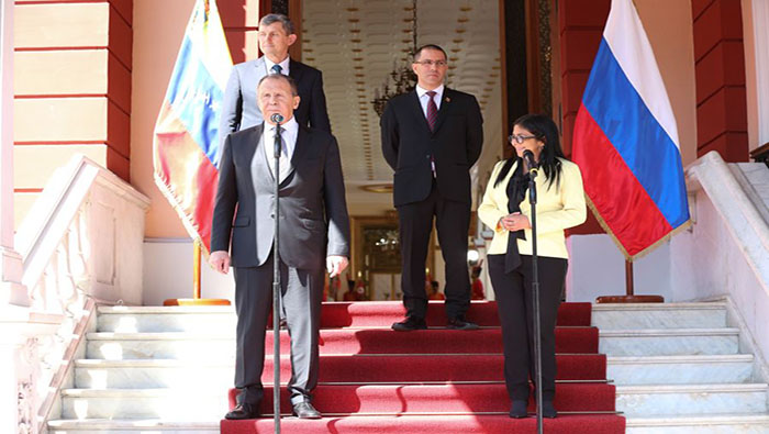 Lavrov indicó que durante el encuentro con las autoridades venezolanas, se fortalecieron lazos de cooperación en materia de energía, industria y agrícola.