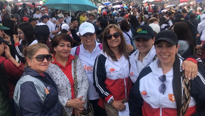 Los maestros colombianos protestan por el aumento de asesinatos de docentes en 2019.