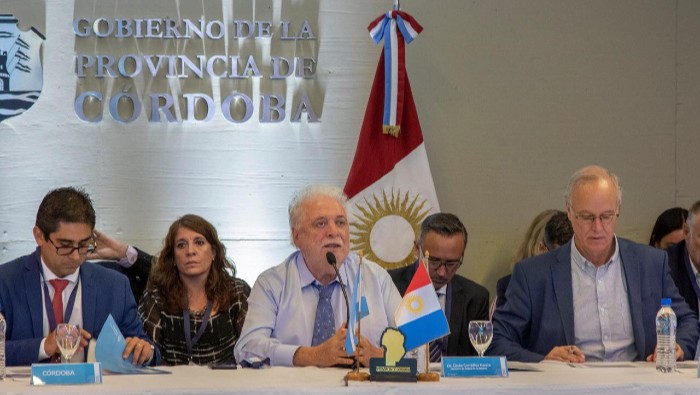 El ministro de Salud argentino anunció, además, la regularización de la vacuna contra el meningococo.