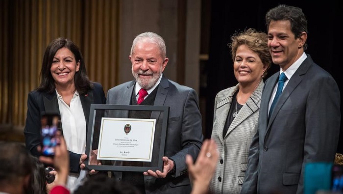 Lula da Silva agradeció a la alcaldía de París, y denunció el complot que lo sometió a prisión 580 días.