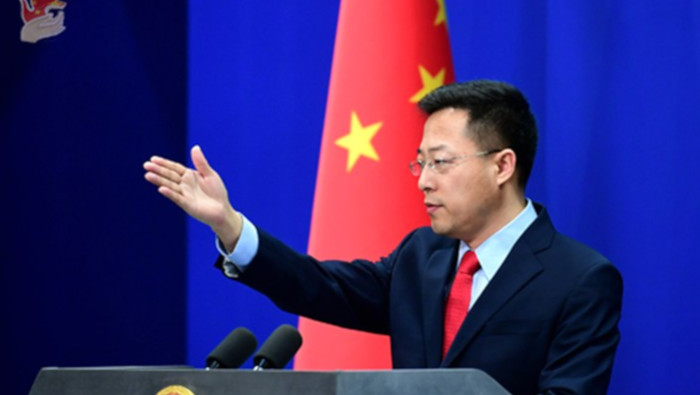 El portavoz de la Cancillería, Zhao Lijian, condenó la acción de EE.UU. contra los periodistas chinos.