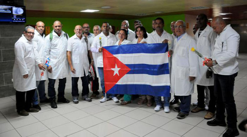 Las delegaciones de médicos cubanos han dicho presente en todos los continentes para hacer frente a la pandemia del Covid-19