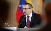 El jefe de la diplomacia venezolana recalcó que Washington se niega a levantar las sanciones unilaterales y coercitivas impuestas al país suramericano.