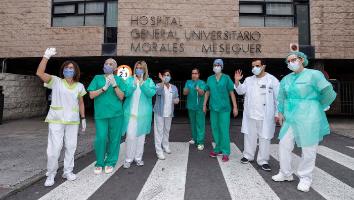 Los trabajadores del área sanitaria de Colombia han denunciado reiteradamente la falta de elementos de protección personal.