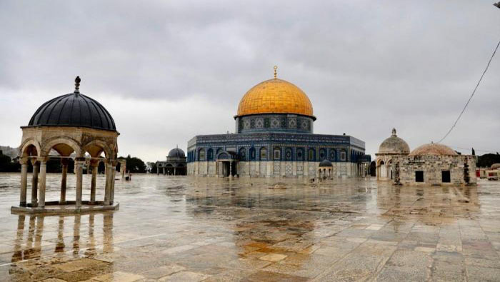 El Ramadán es considerado sagrado porque honra cuando el Corán fue revelado a Mahoma. La mezquita de Al-Aqsa en Jerusalen, reconocida por su Cúpula de la Roca, se suma a la lista de templos que cerraron sus puertas para evitar aglomeraciones y contagios.