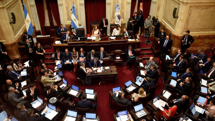Argentina pretende evitar las sesiones presenciales del parlamento a causa de la Covid-19.