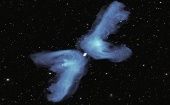 Mediante el telescopio MeerKAT los astrónomos han logrado resolver el misterio de muchos años sobre las radiogalaxias en forma de X.