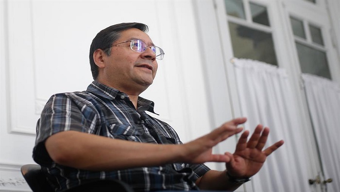 Luis Arce denunció que la administración transitoria de Janine Áñez ha paralizado la inversión pública.
