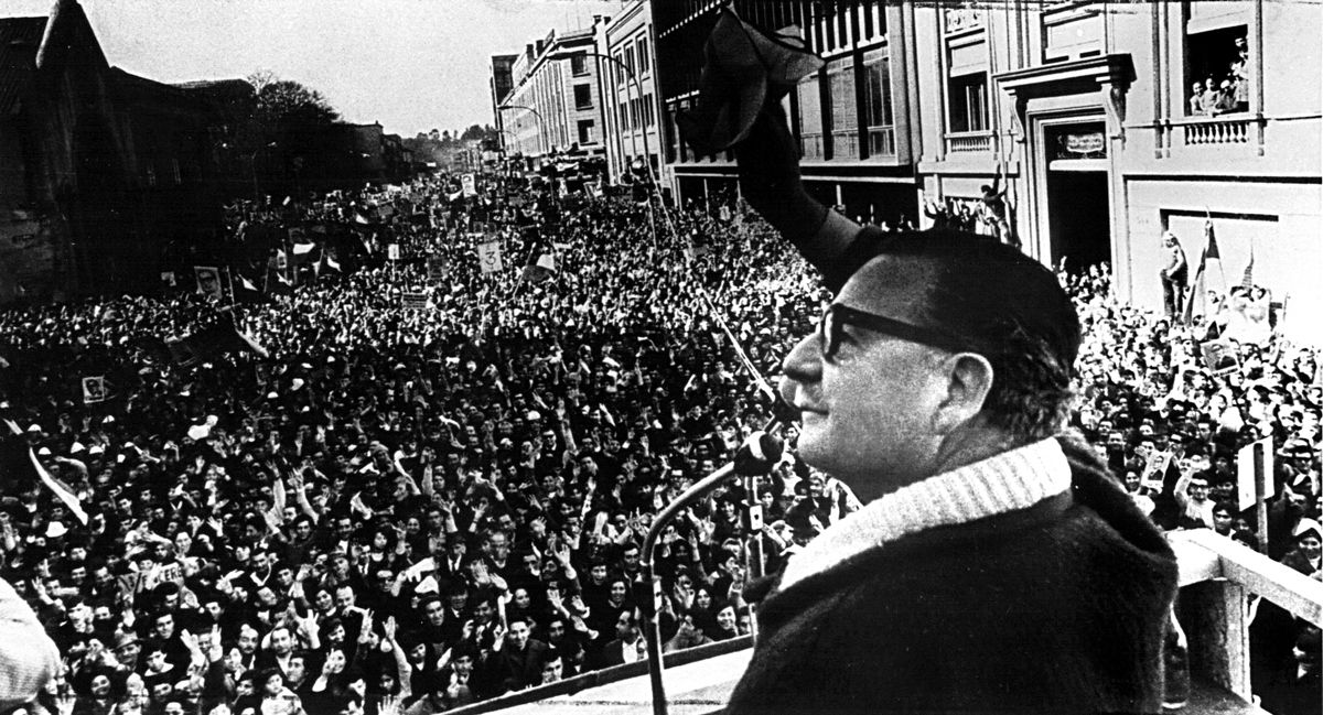 Allende sin pedestal