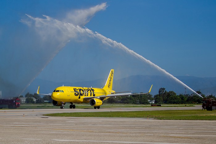 En la última jornada el aeropuerto de la capital haitiana recibió los primeros vuelos internacionales.
