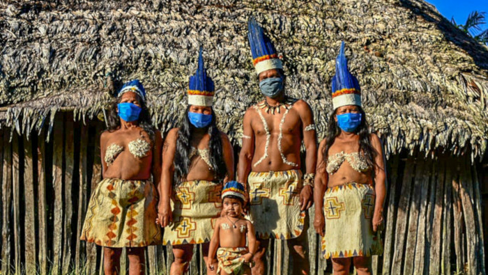 Más de 300 pueblos indígenas brasileños han pedido a la Corte Suprema ordenar al Gobierno de Brasil a tomar medidas para evitar un etnocidio.