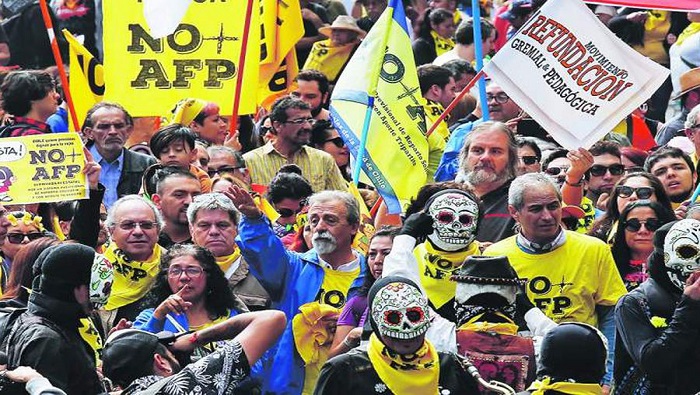 Durante las manifestaciones de 2019, el pueblo chileno reclamó que se modifique el modelo de las AFP.