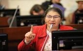  La ahora segunda vicepresidenta el Senado colombiano indicó que asume el cargo en homenaje a los firmantes de paz que han sido asesinados. 