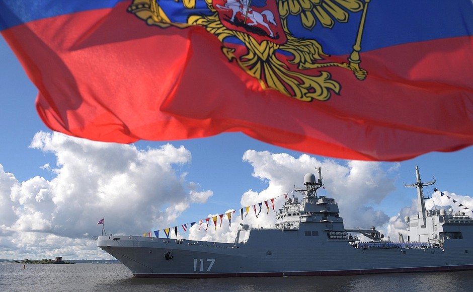Presidente Vladímir Puntin destacó la amplia modernización de la Armada rusa, con el ingreso de 40 nuevos buques de guerra.