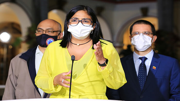 Delcy Rodríguez dijo que los 10 millones de dólares serán usados para la protección del personal de salud y pacientes contagiados de la Covid-19.