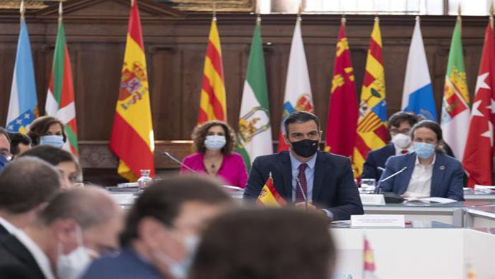 En España continúan activos 483  focos de contagios de la Covid-19, con 5.700 infectados.