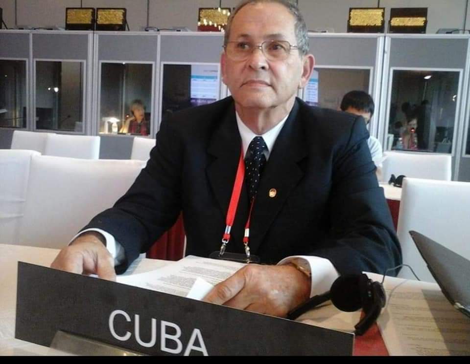 Barredo tuvo una larga trayectoria por la prensa escrita de Cuba y como parlamentario sirvió en cuatro legislaturas.