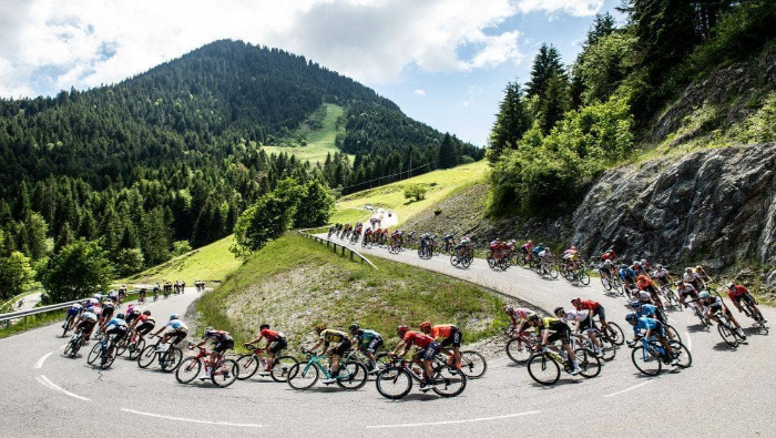Los Alpes franceses son el terreno de la competencia Criterium del Dauphiné a celebrase tras ser aplazada en sus fechas iniciales debido a la pandemia.