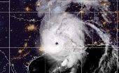 Huracán Laura golpea con fuerza las costas de Luisiana y Texas