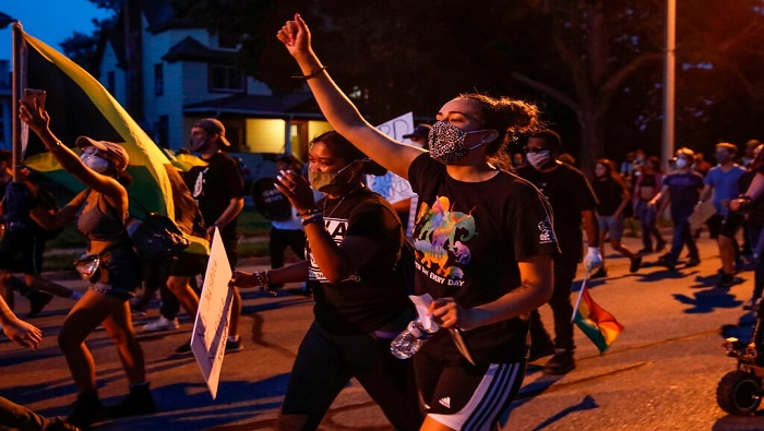 Tras el intento de asesinato contra Jacob Blake, estallaron manifestaciones en las ciudades de Kenshosa y Oakland.