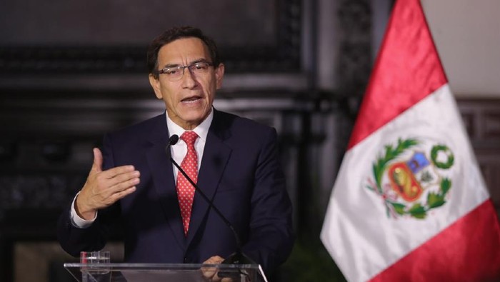 El presidente peruano asume que el escándalo por corrupción 