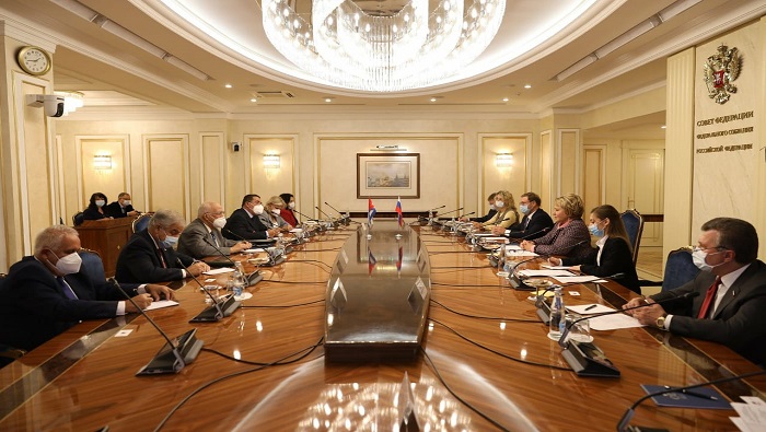En el marco de la visita, el viceprimer ministro sostuvo una reunión con directivos de distintas empresas y están previstas reuniones con dirigentes rusos.