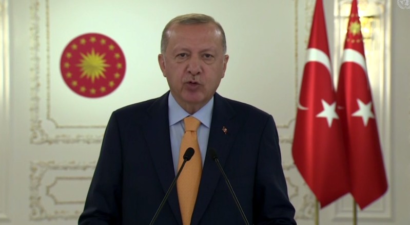 El presidente turco llamó además a poner fin a la crisis humanitaria y el conflicto de Yemen.
