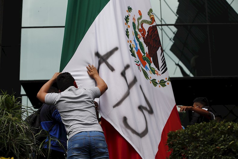 La desaparición de 43 estudiantes, hace seis años, está todavía sin esclarecer en México.