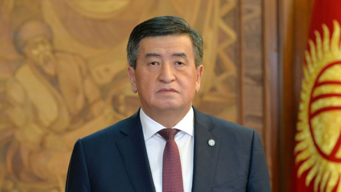 El titular del Parlamento, Kanat Isáev, deberá ocupar las funciones del presidente de manera interina, según las leyes del país.