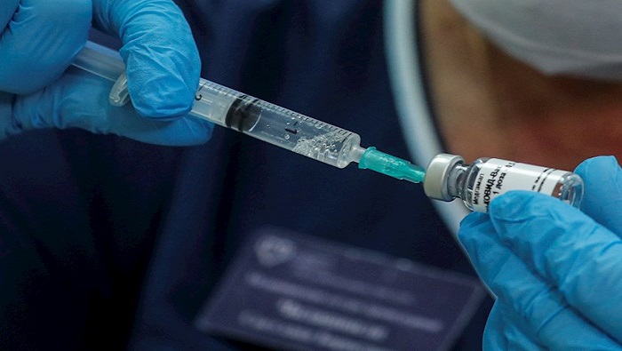 De acuerdo con el RFPI parte de las vacunas se producirán en noviembre, y los suministros se volverán muy activos en enero.