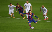 El argentino Lionel Messi se convirtió el primer jugador en marcar 16 temporadas consecutivas de la Liga de Campeones.