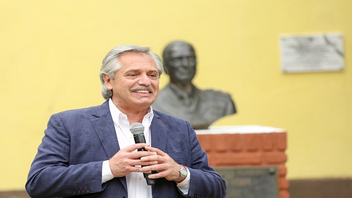 Alberto Fernández también se refirió a la victoria electoral el domingo último del Movimiento al Socialismo.