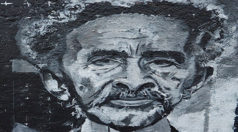 Por ejemplo, el rostro del emperador de Etiopía, Hayley Selassie, fue pintado sobre un muro por el artista Prophet Jhon, en este Cuarto Festival de Arte Chapinero. 