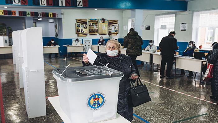Alrededor de 1.900 observadores locales y 309 internacionales supervisarán las elecciones en la antigua república soviética.