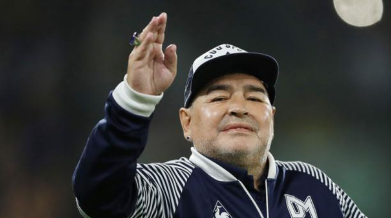 Para alegría de sus admiradores y seres queridos, Maradona evoluciona "sin ningún tipo de complicaciones" y no tendrá "secuelas" o un "déficit neurológico", tras la operación, explicó este miércoles su médico, Leopoldo Luque. 