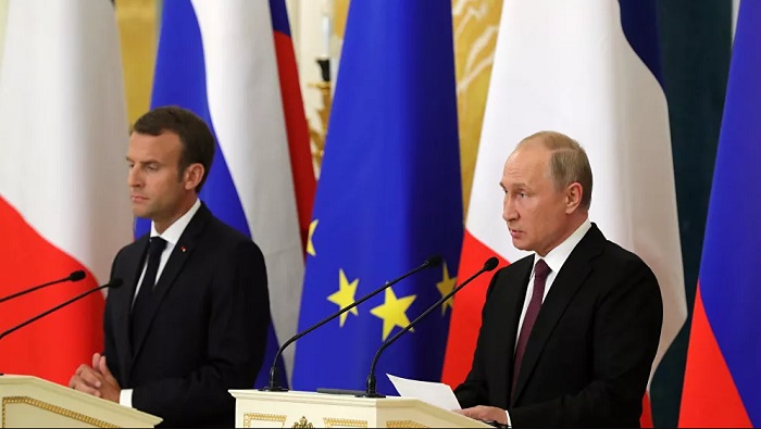 Macron y Putin acordaron intensificar esfuerzos político-diplomáticos para hallar una solución política al conflicto en Nagorno Karabaj.