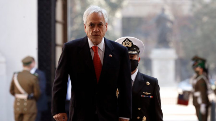 La percepción de muchos es que Piñera se preocupa más por cuidar los intereses de los más ricos.