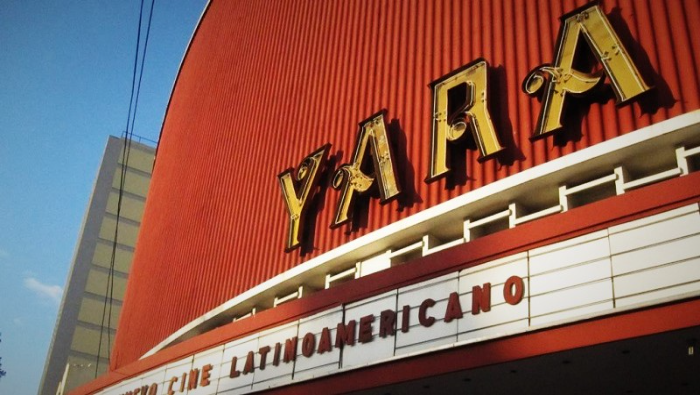 Los Hermanos resalta en la cartelera del cine Yara, como una presentación especial del 42 Festival Internacional del Nuevo Cine Latinoamericano de La Habana, Cuba.